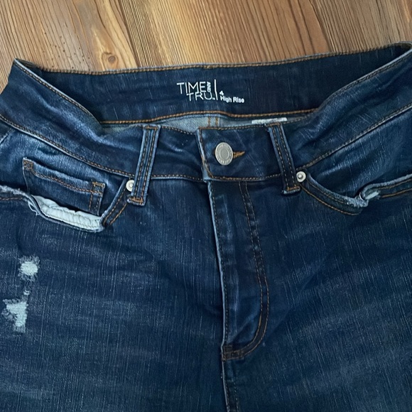 Time and Tru High Rise Jeans Bundle - Picture 10 of 13